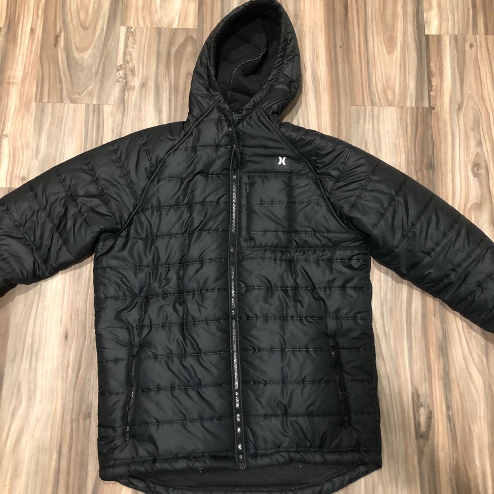 NEW Hurley synthetic puff jacket. never worn